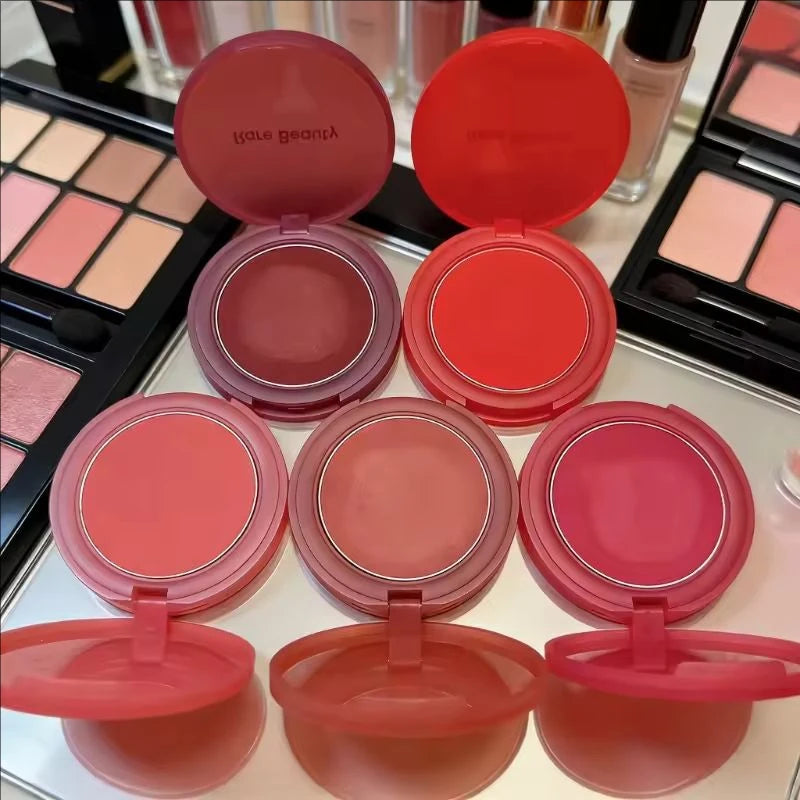 🌸 Rare Beauty Cream-to-Powder Matte Blush 🌸

Get the perfect natural-looking flush with this innovative cream-to-powder blush that melts effortlessly into the skin. Its unique bouncy, cushiony texture delivers a soft ma